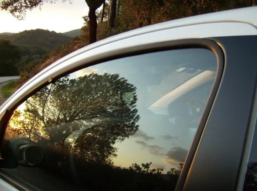 Car Side Window Glass Repair
