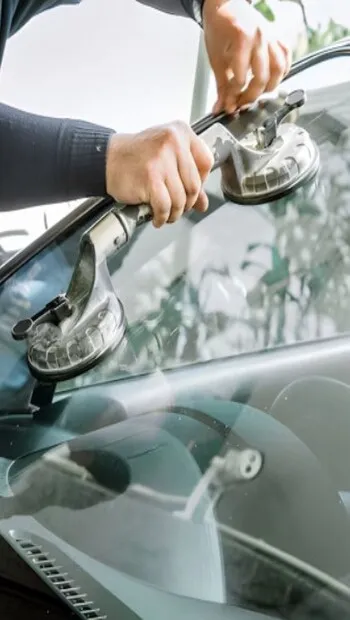 Windscreen Fitting by Experts