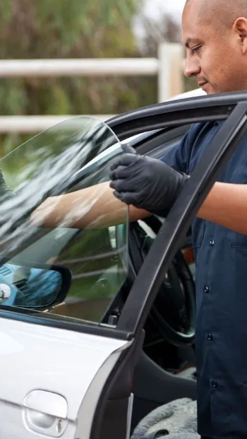 Fast Auto Glass Abu Dhabi Services Provider