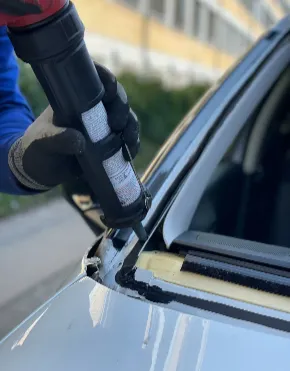 Windshield Fixing Services UAE